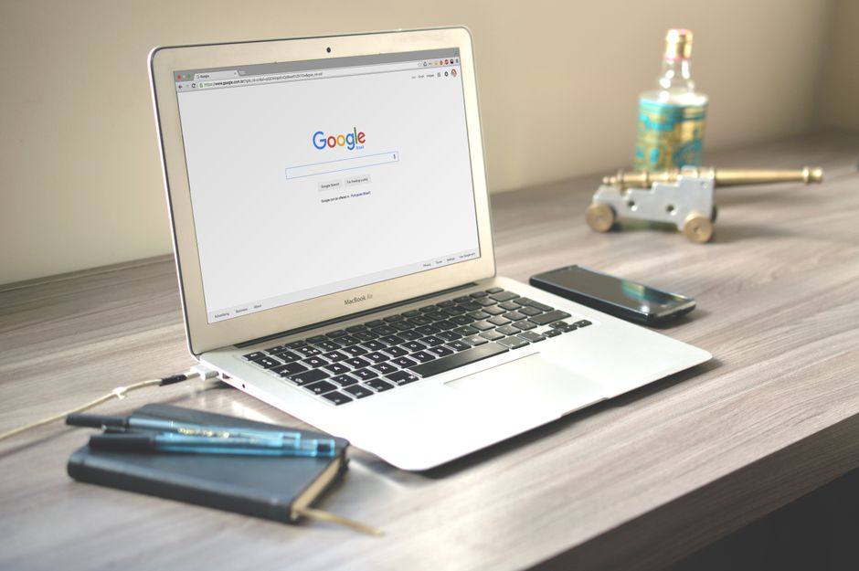 Maximize Productivity with These Travel Essentials